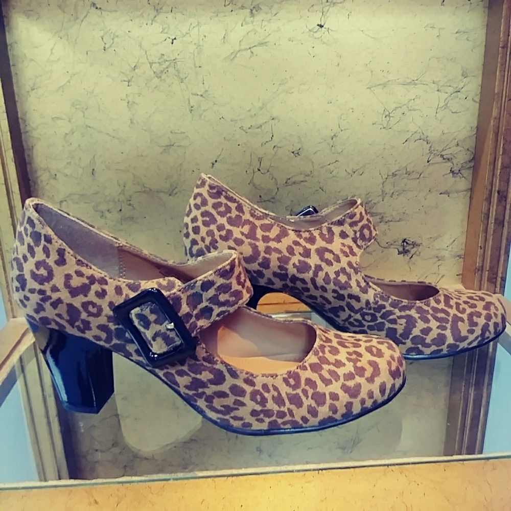 NWT CHEETAH PRINT PUMP, SHOE SZ.-8 1/2